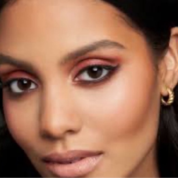 NIB Stila Color Cocktail Travel Cheek, Lip & Eye Palette in Tequila Sunrise - Picture 4 of 5